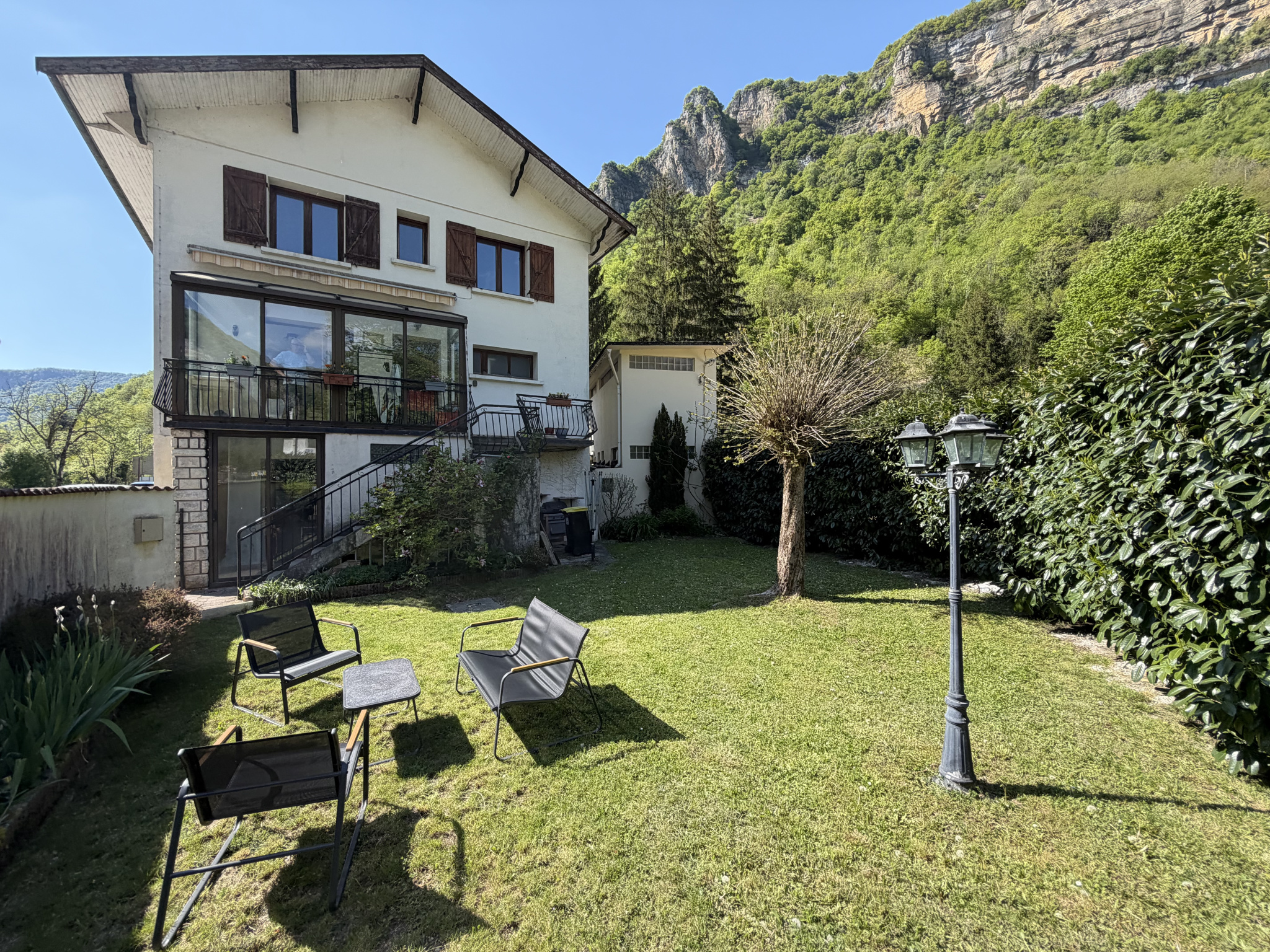 Appartement 193 m² · à Saint-Rambert-en-Bugey · 193 m² · 159 000 €