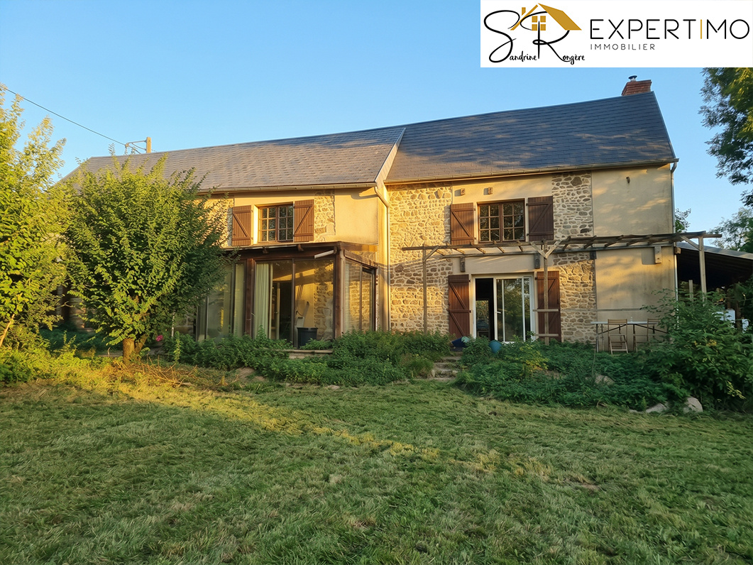 Appartement 136 m² · à Gouttières · 136 m² · 110 000 €