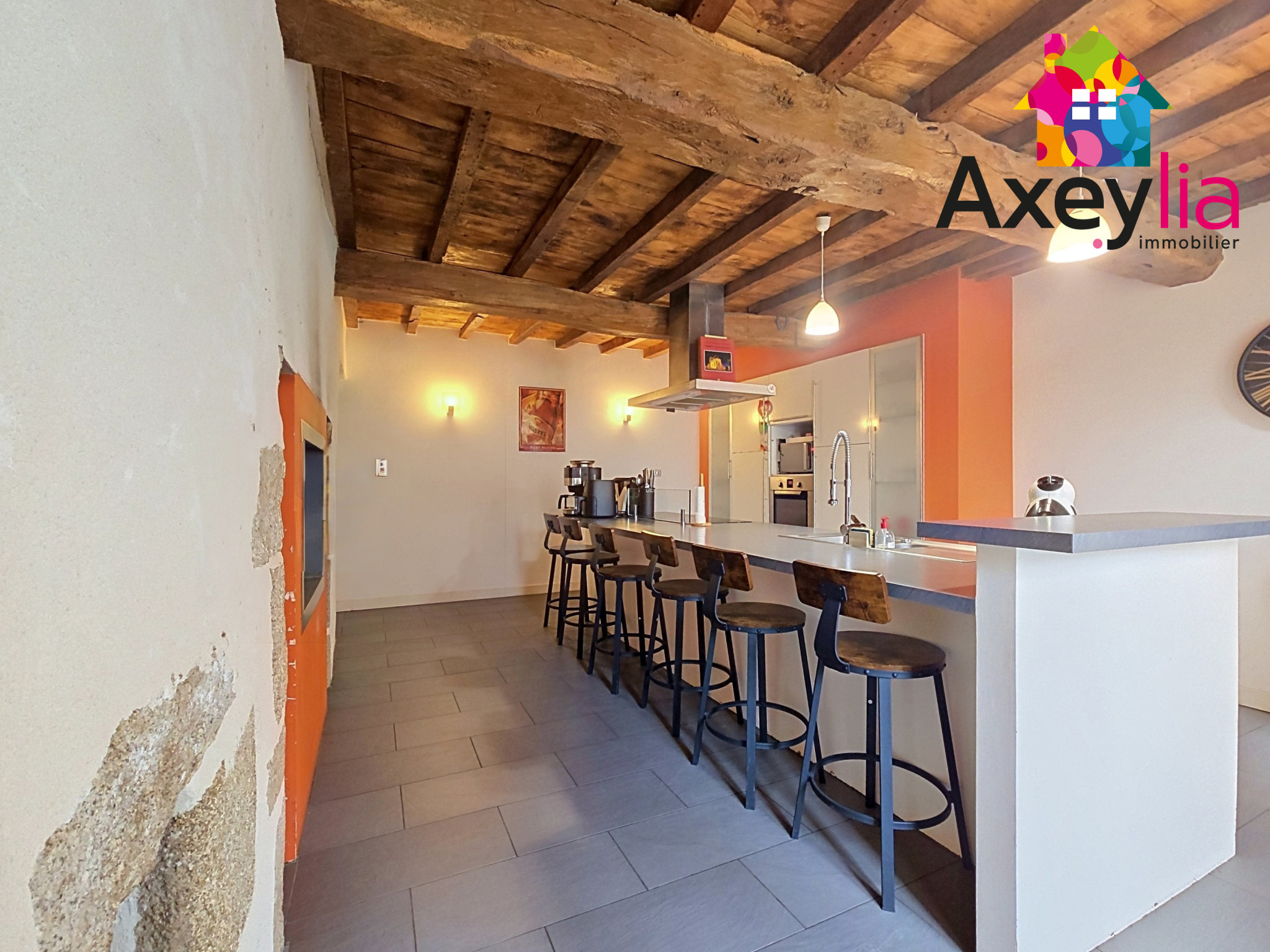 Appartement 121 m² · à Saint-André-d'Apchon · 121 m² · 164 000 €