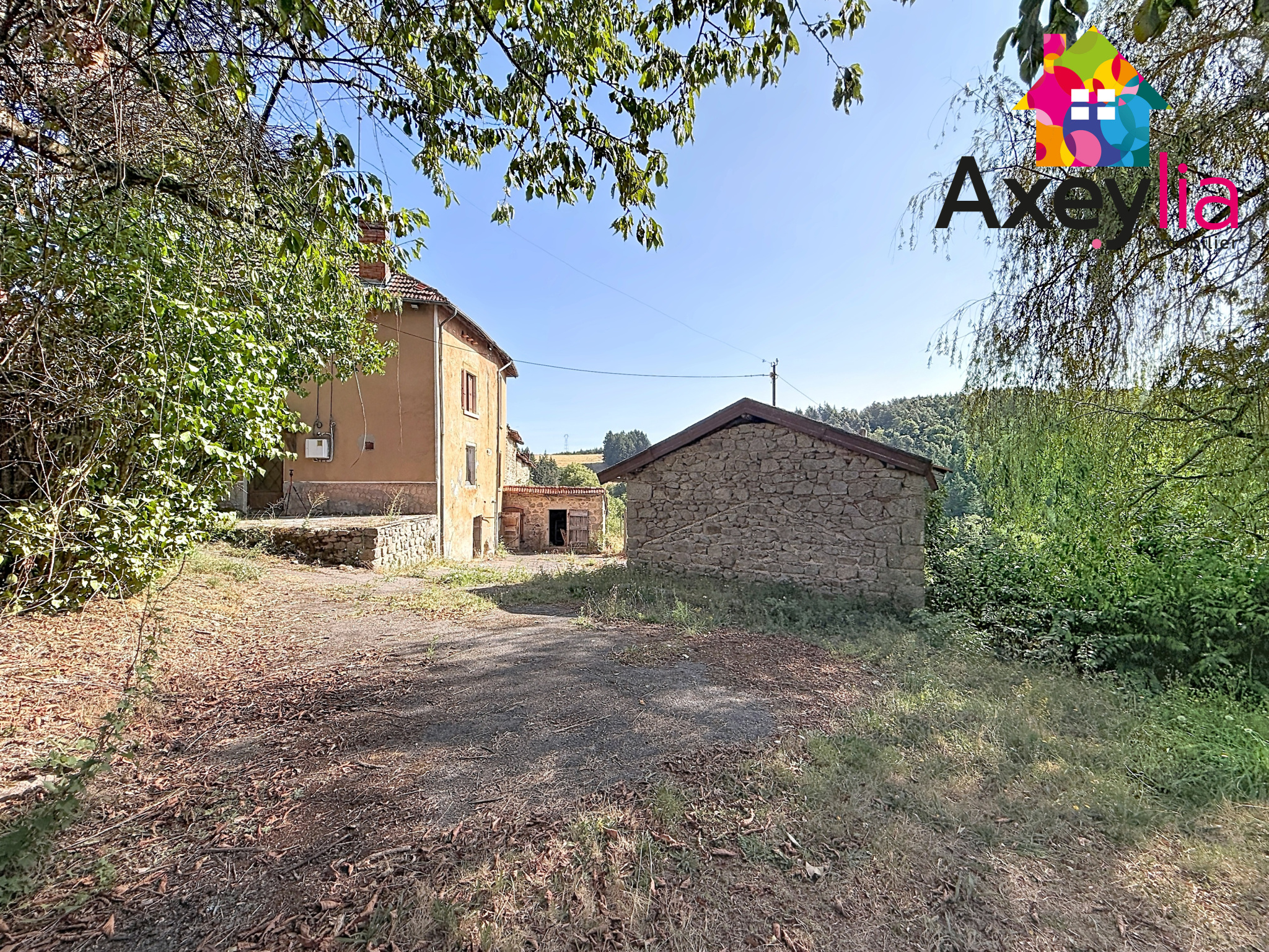 Appartement 125 m² · à Saint-Bonnet-des-Quarts · 125 m² · 64 900 €