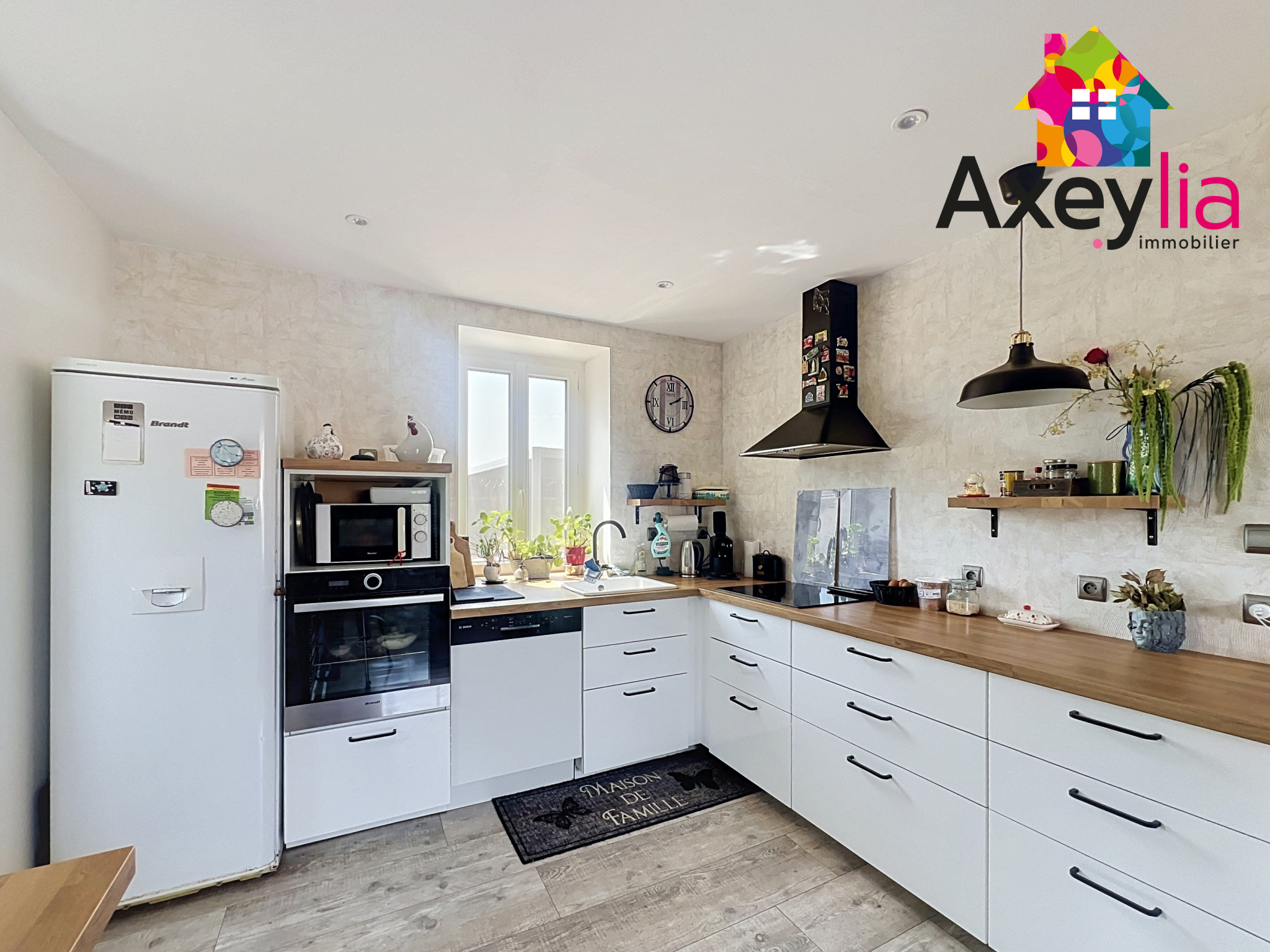 Appartement 97 m² · à Le Donjon · 97 m² · 125 000 €