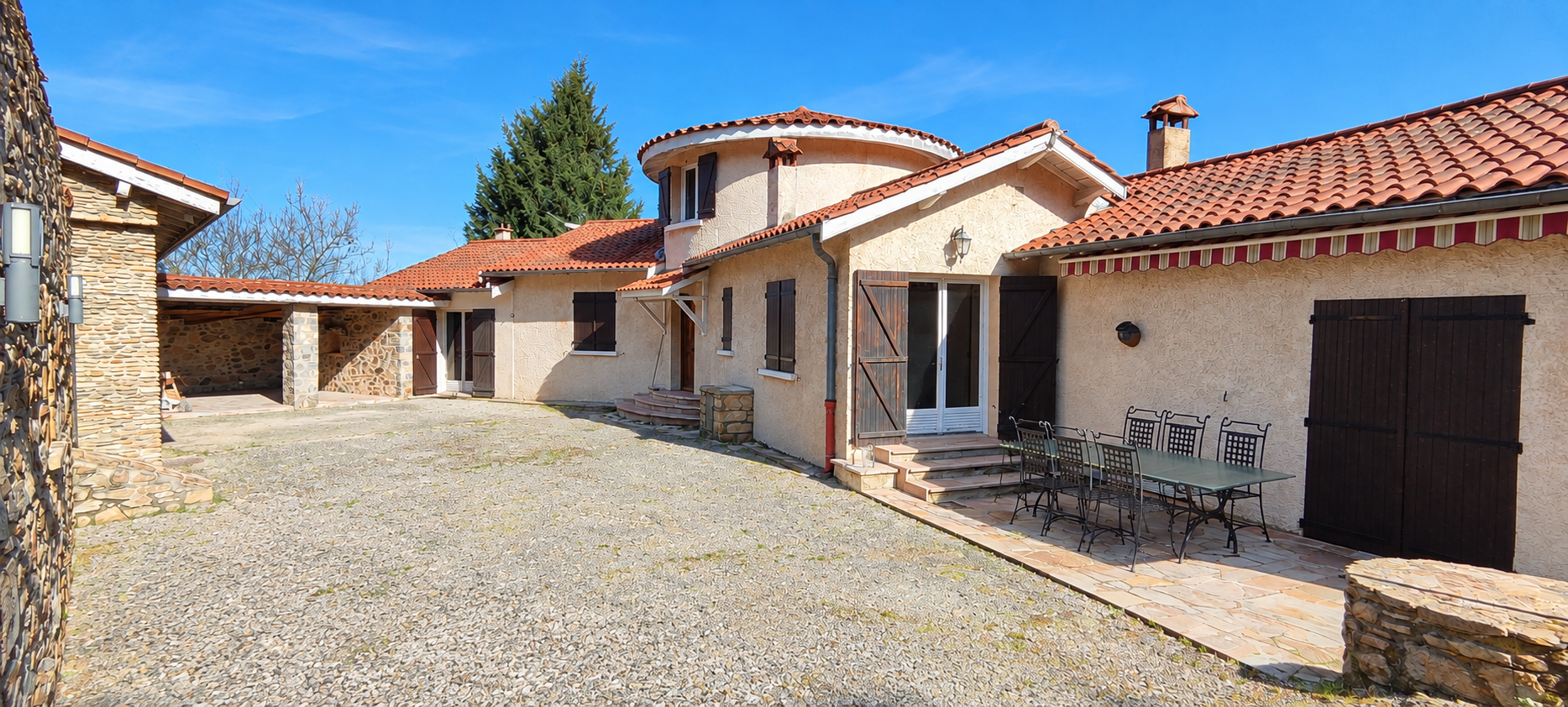 Appartement 275 m² · à Yzeron · 275 m² · 399 000 €
