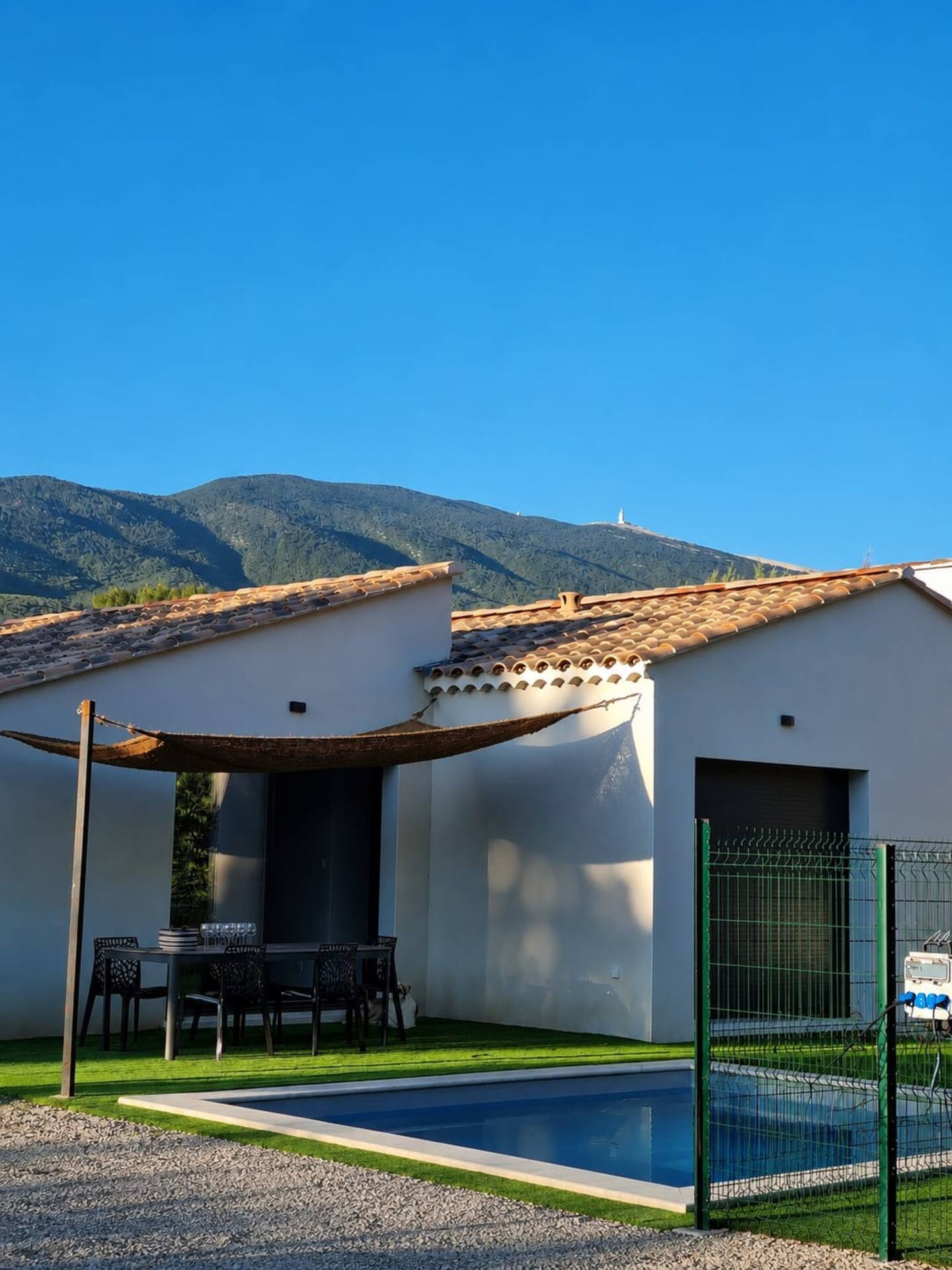 Villa 3 chambres jardin dispo 6 mois