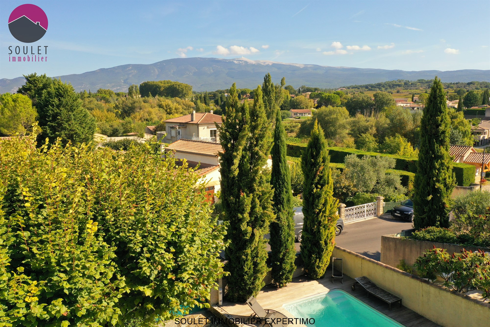 Grand gîte avec Piscine face au Mont Ventoux