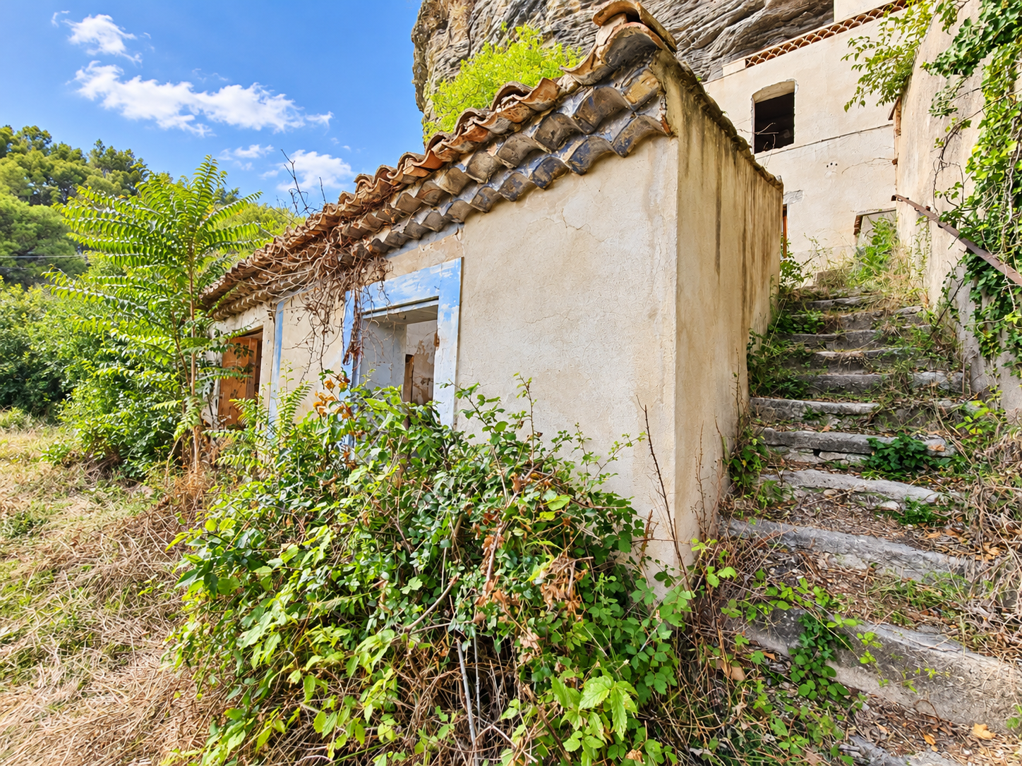 Maison de hameau à rénover en 2 logements