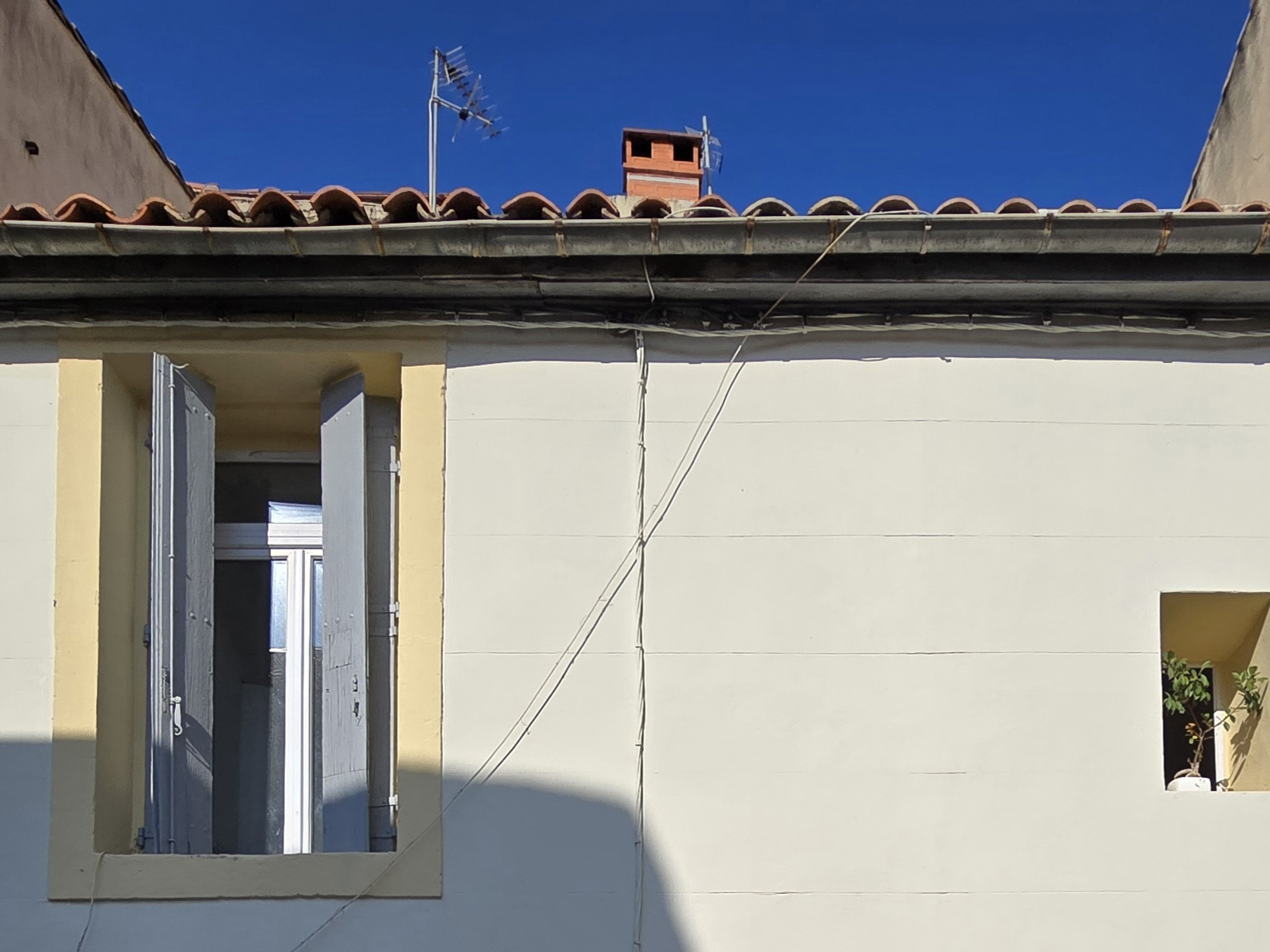 CHARMANT T1/T2 rénové   Montpellier Courreau - Image 1