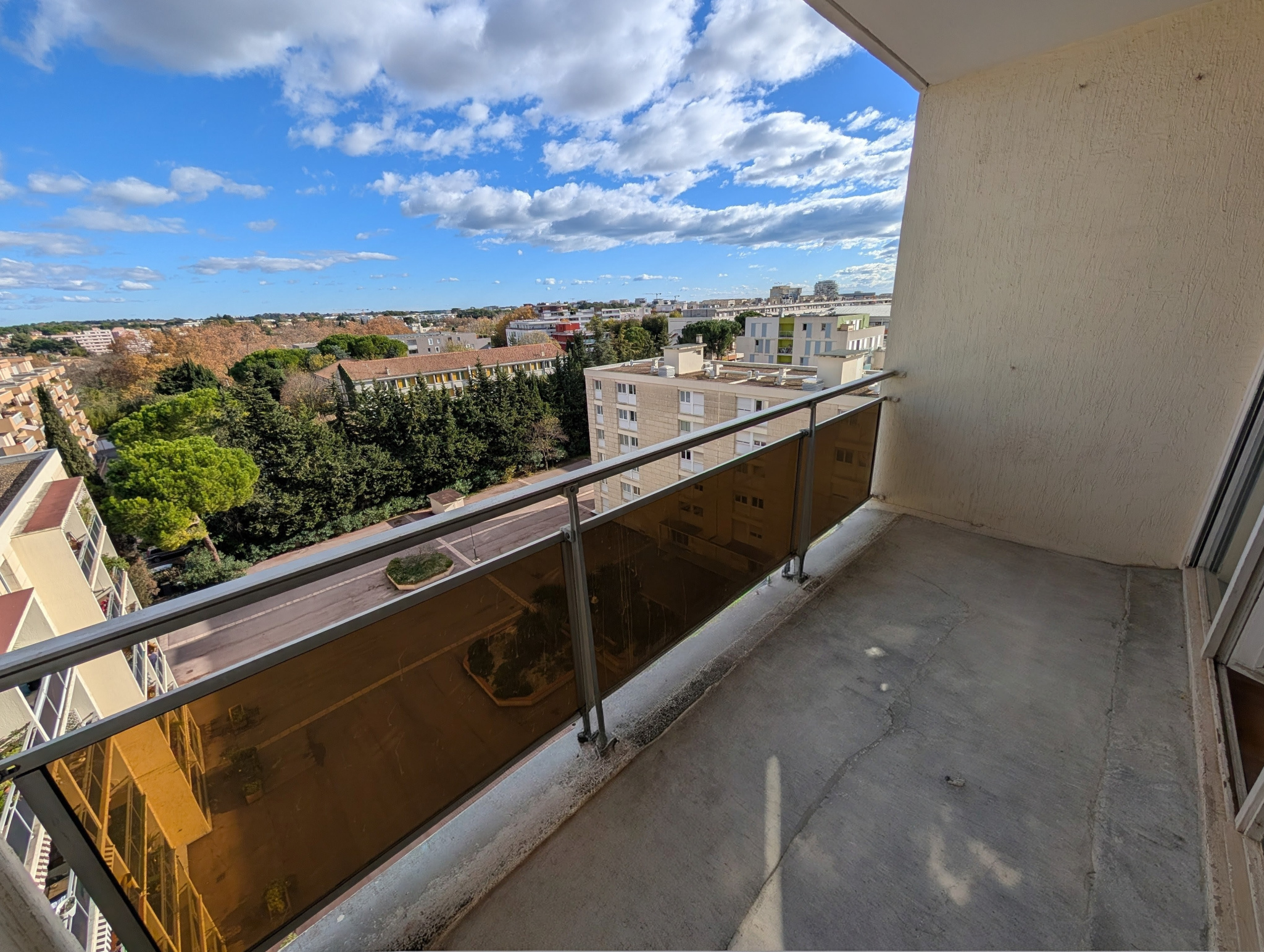 Appartement T4 de 81 m2 - Haut Antigone - vue panoramique avec terrasse, parking privatif et cave - Image 1