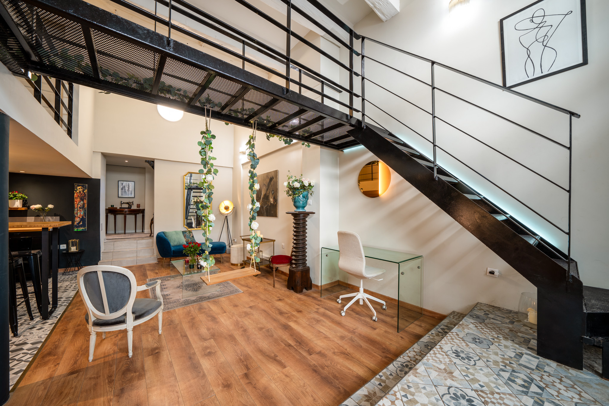 Ancien atelier d'imprimerie de 106m2 transformé en Loft avec terrasse - Image 2