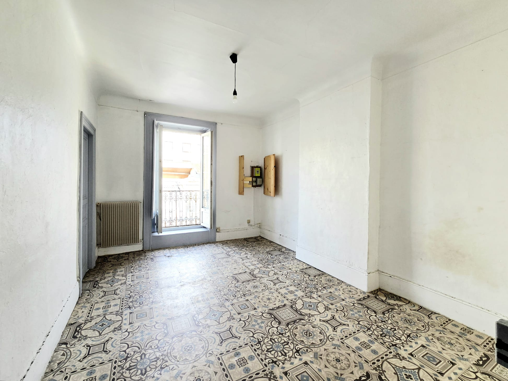 APPARTEMENTS T4 / T5 À RÉNOVER MONTPELLIER CENTRE SECTEUR GARE - Image 1