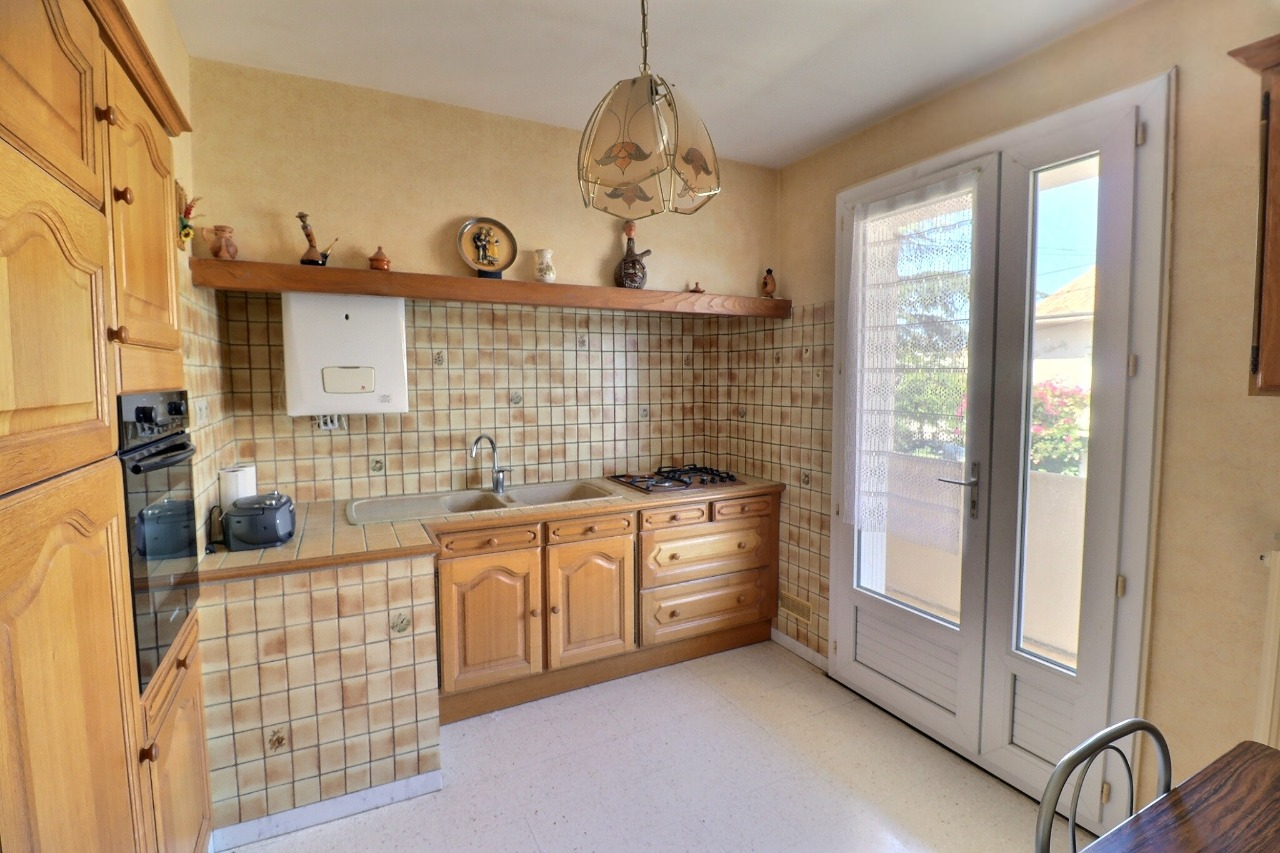 MAISON 4 pièces de 110m2 - 34400 LUNEL - Image 3