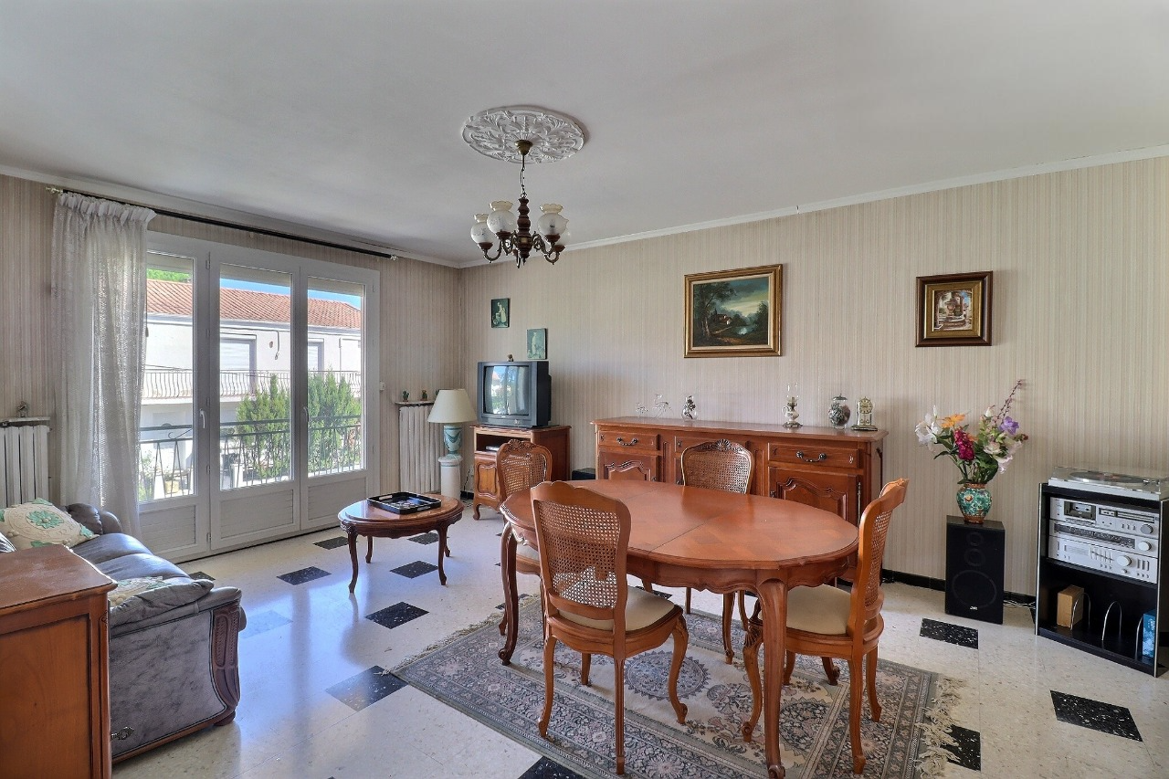 MAISON 4 pièces de 110m2 - 34400 LUNEL - Image 1