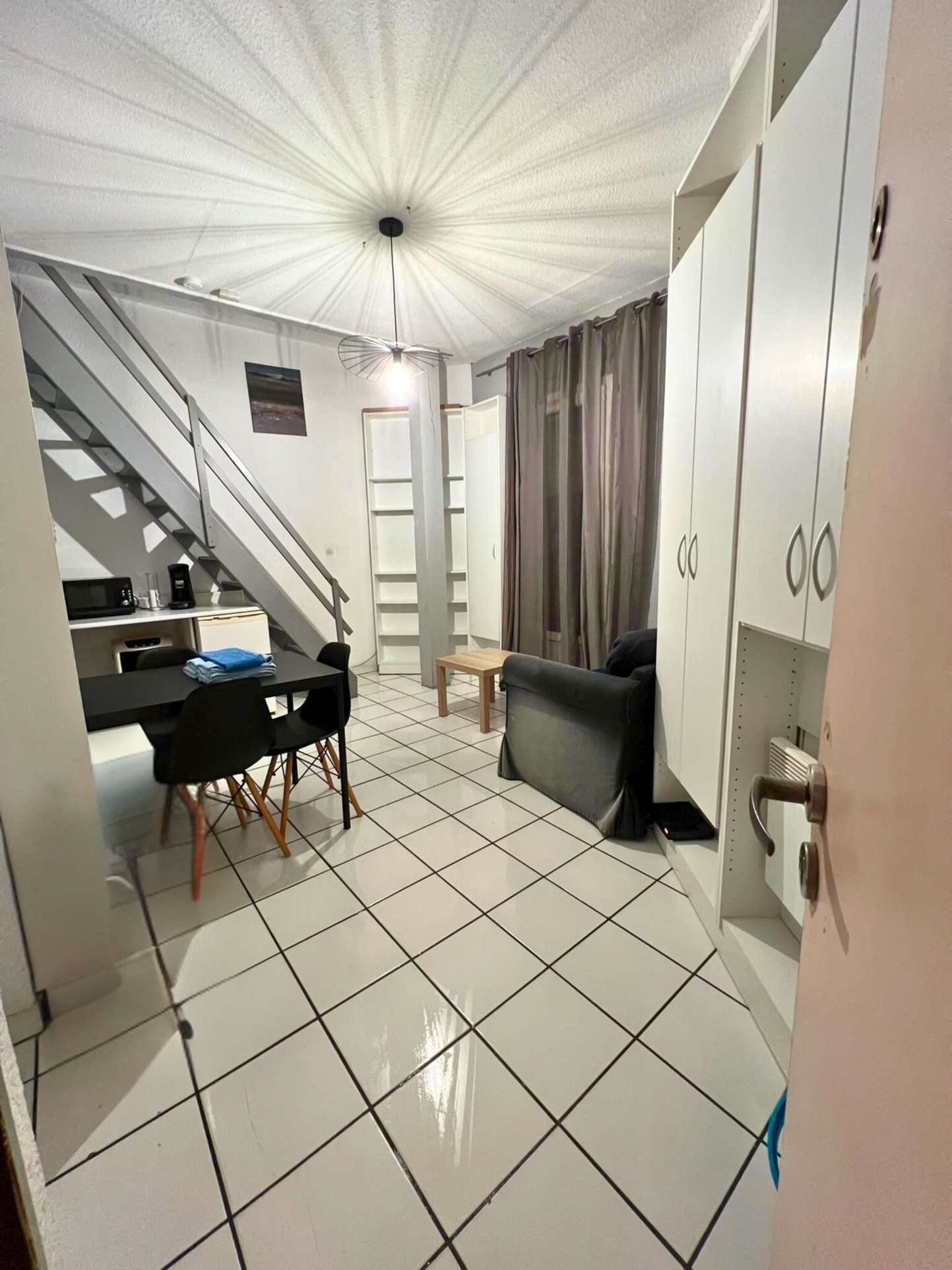 Duplex lumineux de 29m2 centre ville - Place Carnot - Image 3