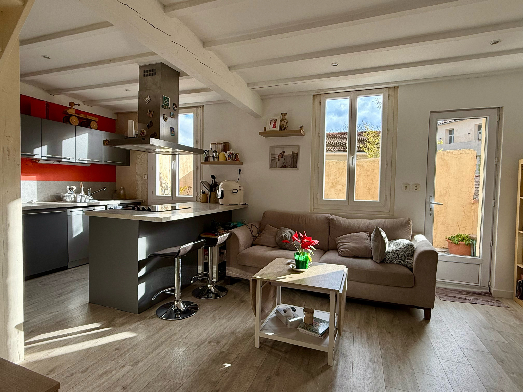 Exclusivité, charmant T2 Duplex avec terrasse de 12m2 - Image 2