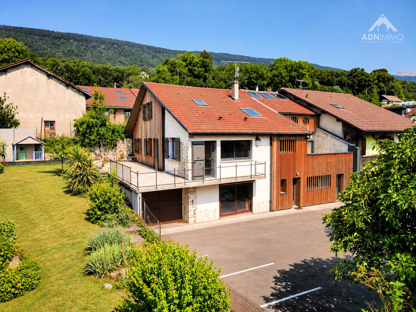 Maison 8 Pièces 266 m2