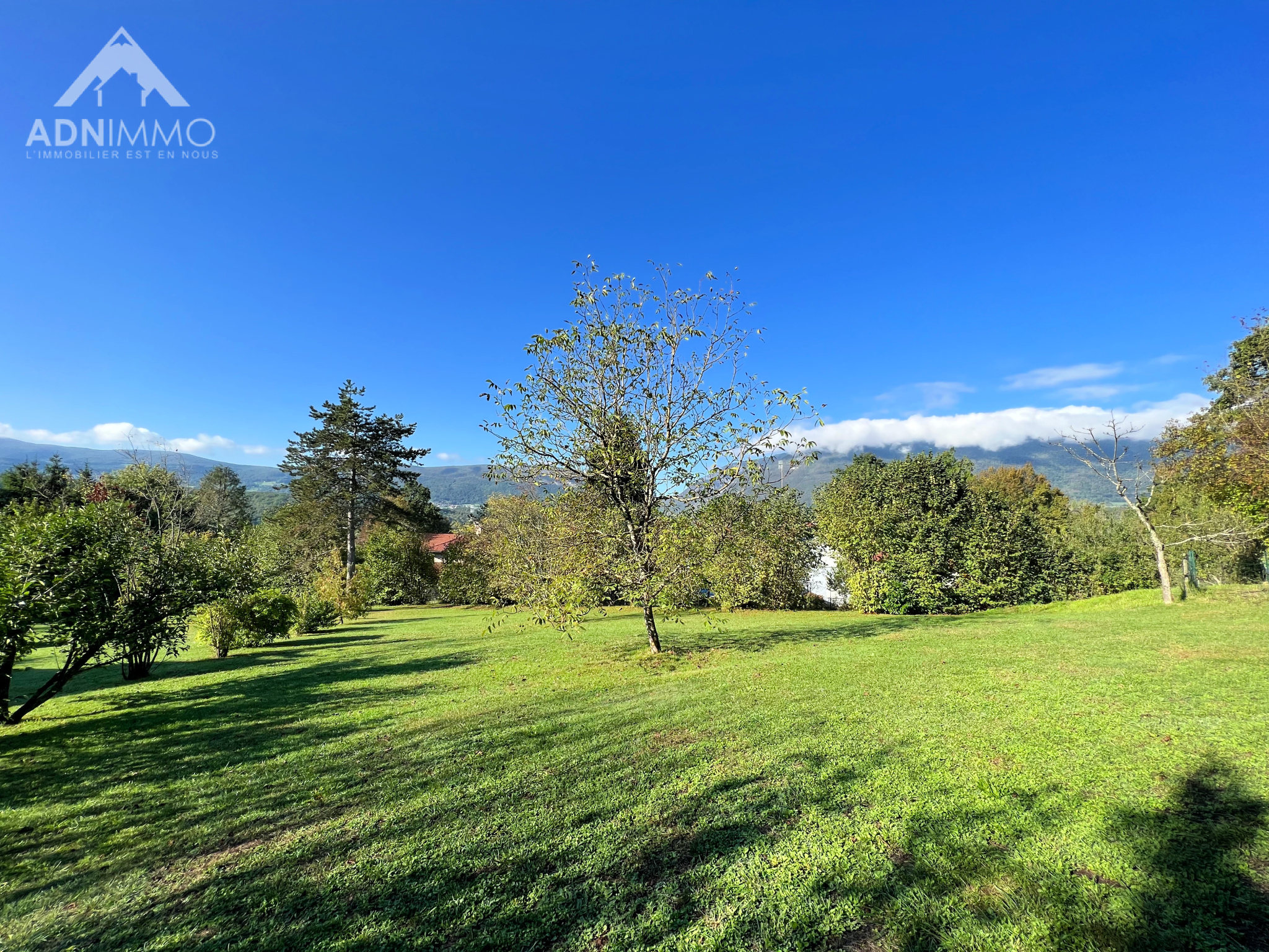 Terrain constructible 737 m2