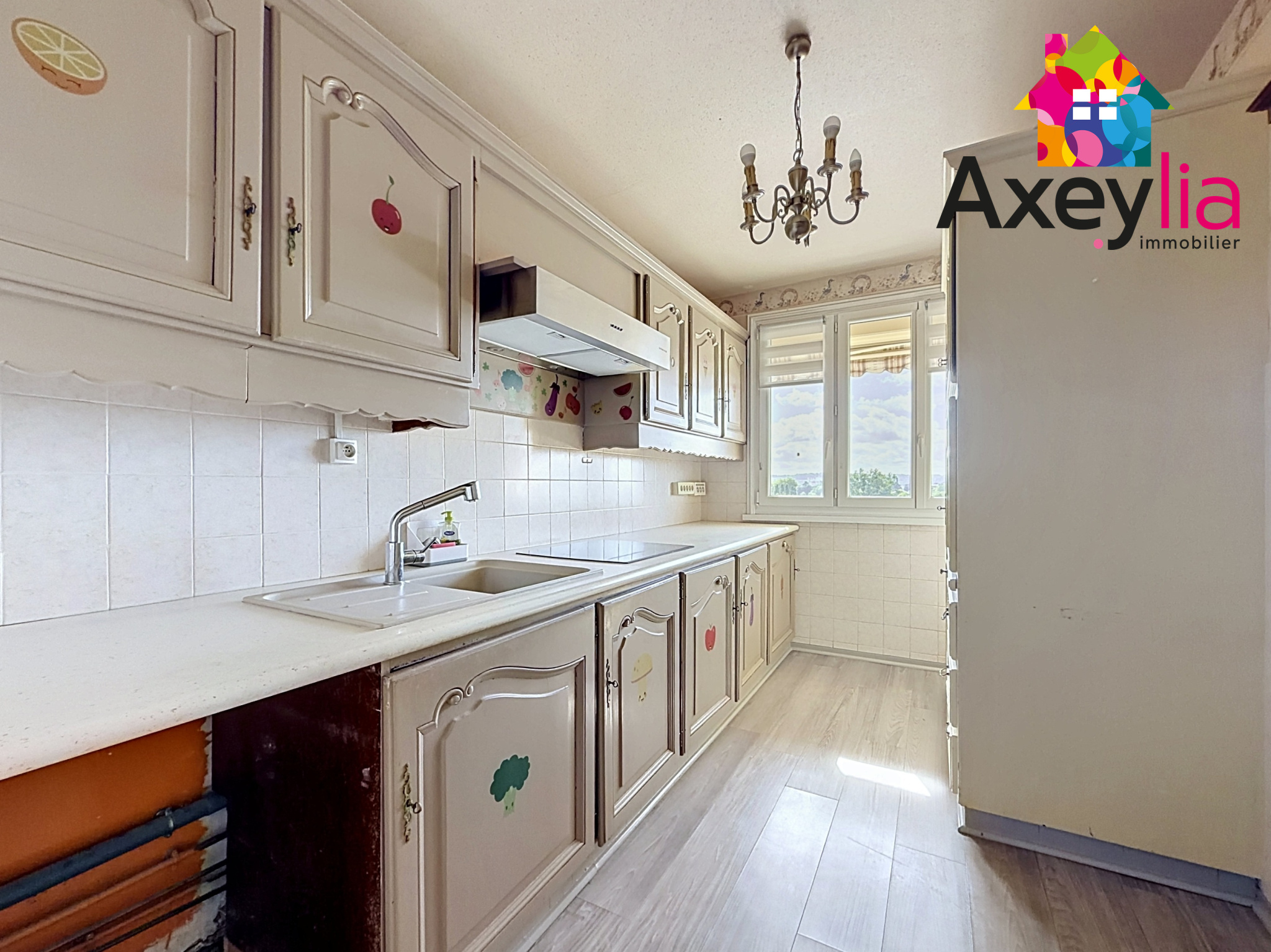 Appartement 5 pièces 80 m² · à Box Fermé Et Cave · 80 m² · 109 900 €