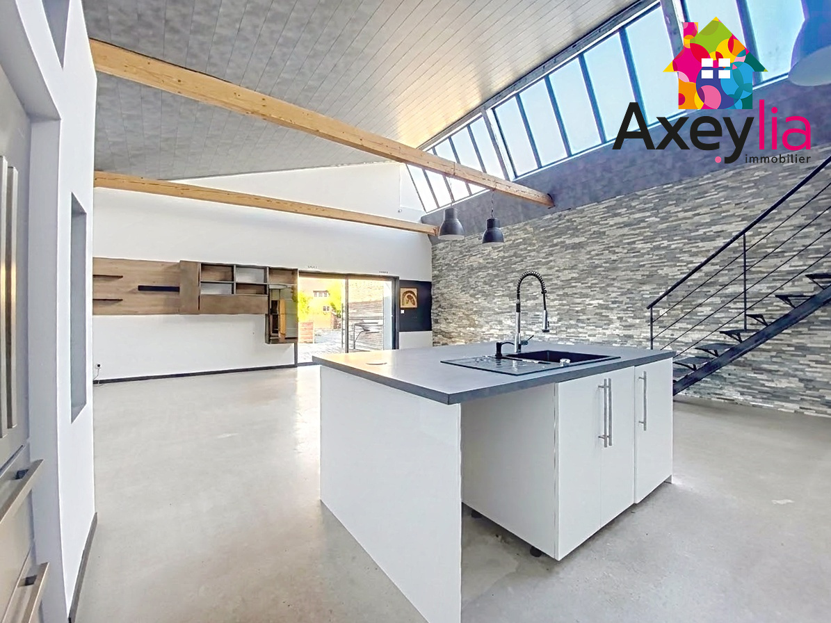 Appartement 5 pièces 143 m² · à Roanne · 143,2 m² · 270 000 €