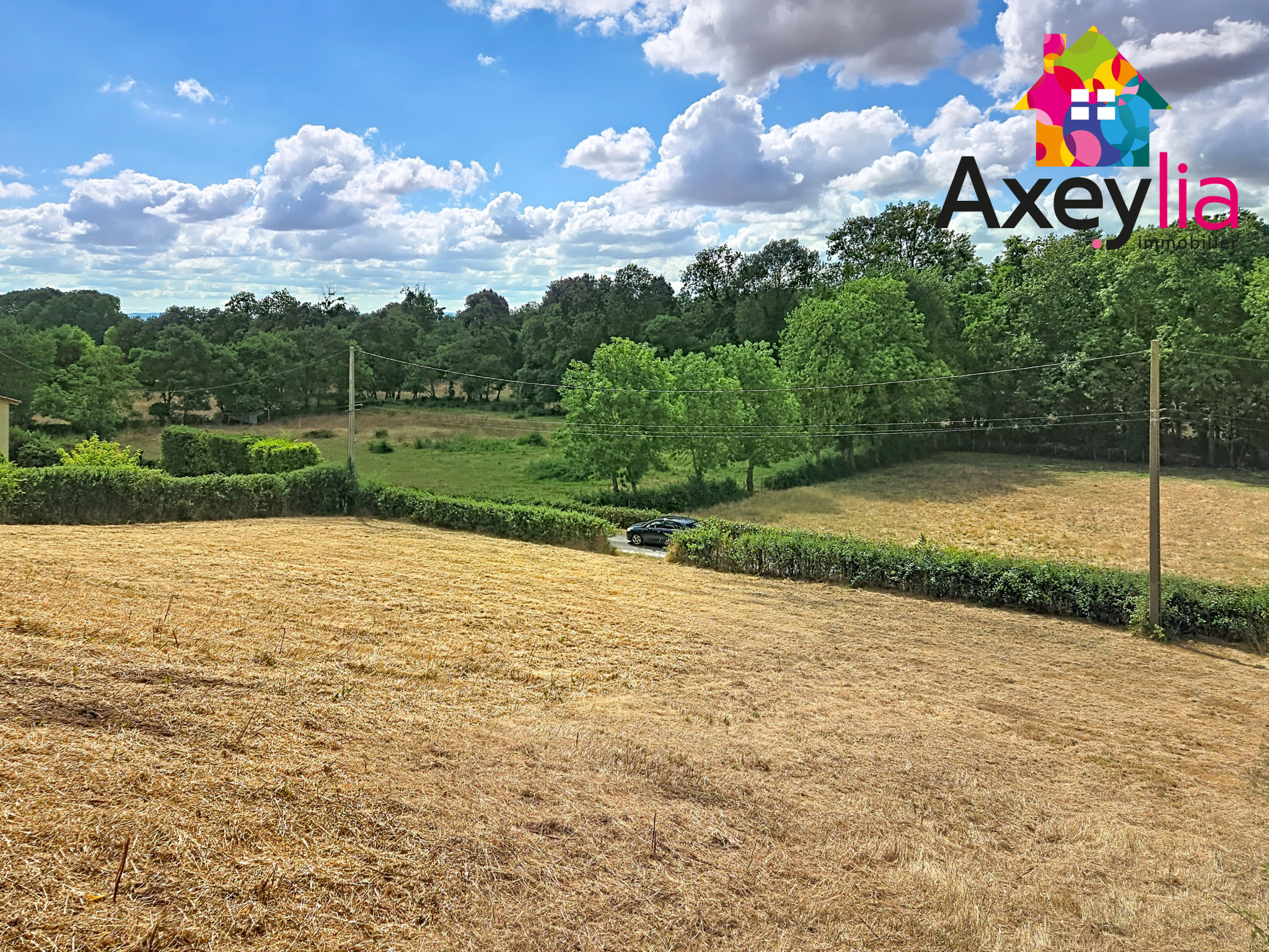 Terrain 1818 m² · à Renaison · 154 000 €