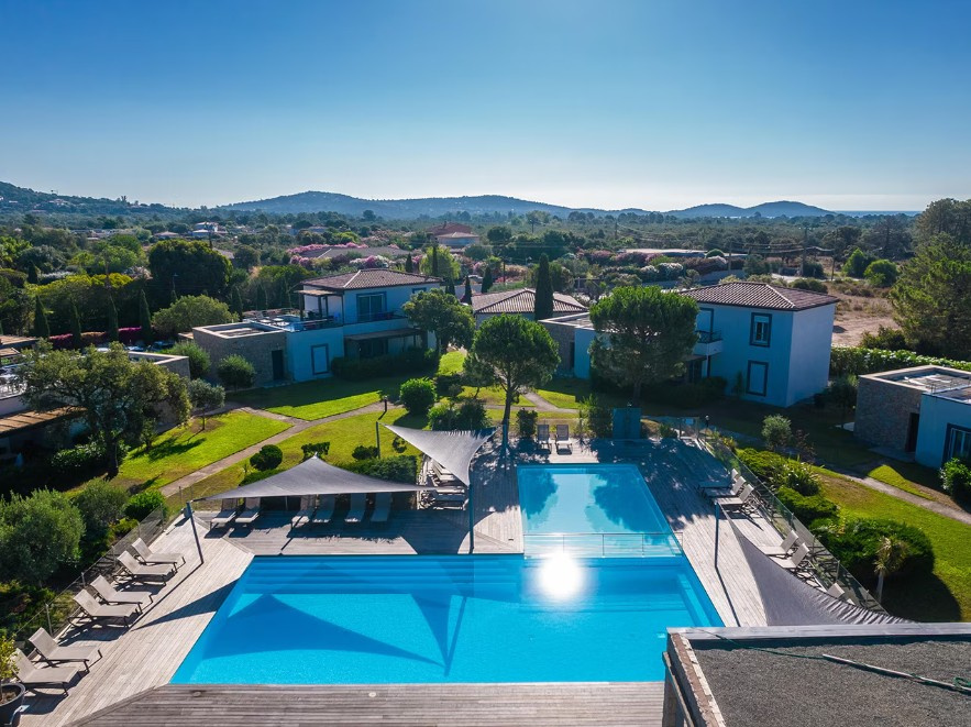 Superbe spacieux T2 **** moderne meublé avec Terrasse, Piscines à St Cyprien