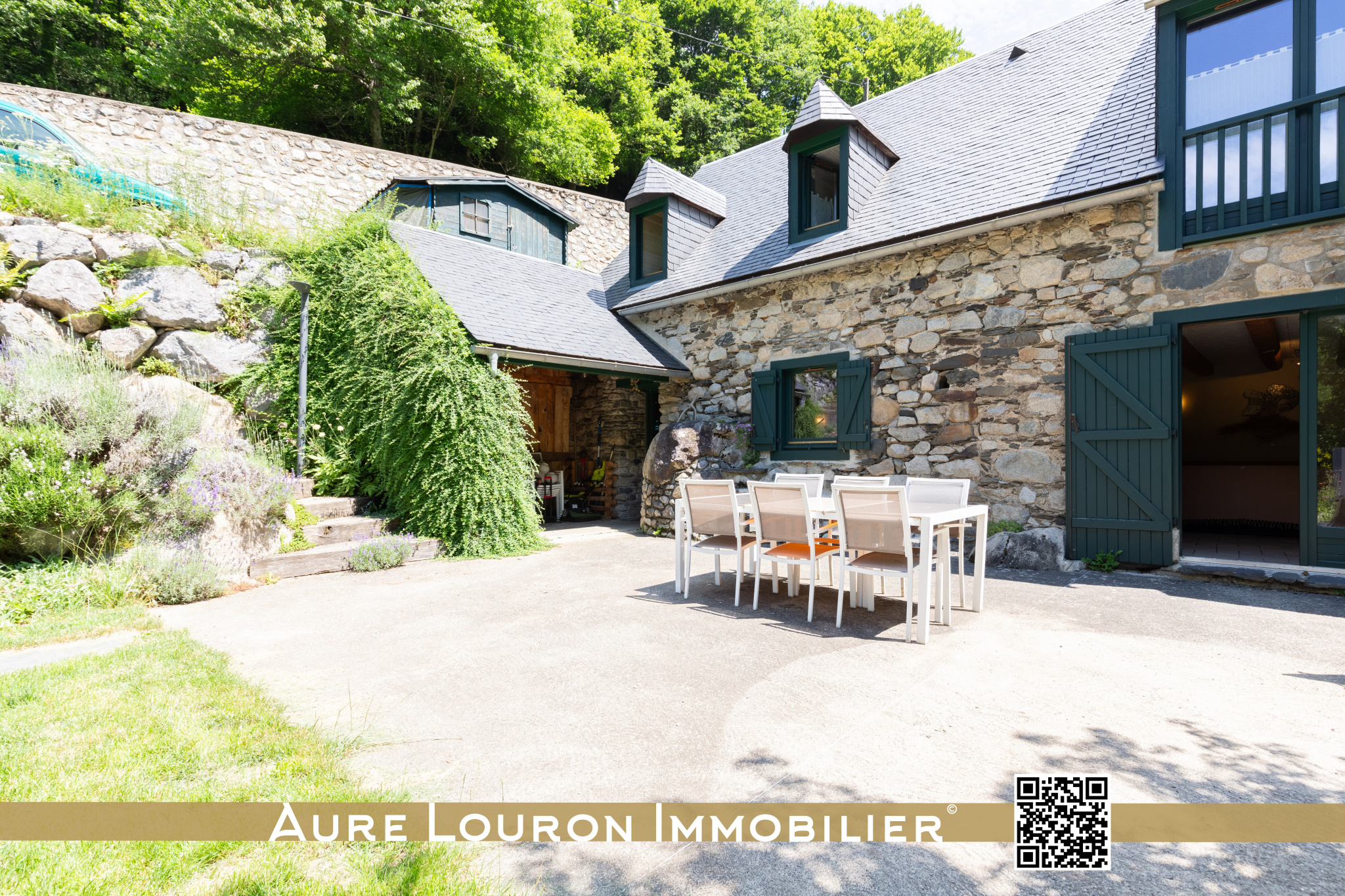 GRANGE AMENAGÉE EN GÎTE / CHAMBRES D’HÔTES SUR LA ROUTE D'ESPAGNE (SAINT-LARY 5KM).