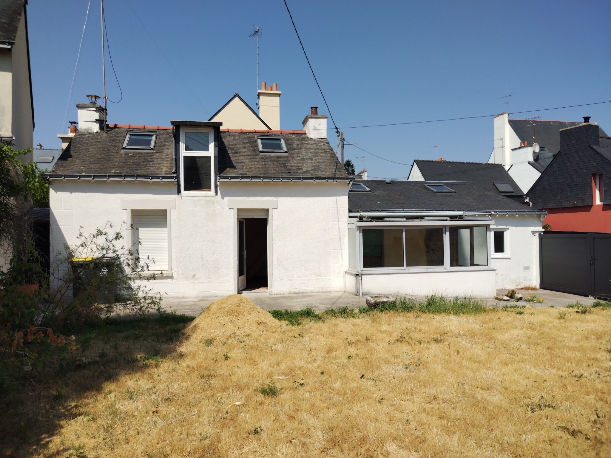 Vannes (56000)   Quartier prisé de Trussac : Maison de ville avec potentiel rare